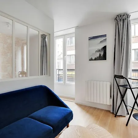 Large Charming Studio Near Menilmontant Parigi